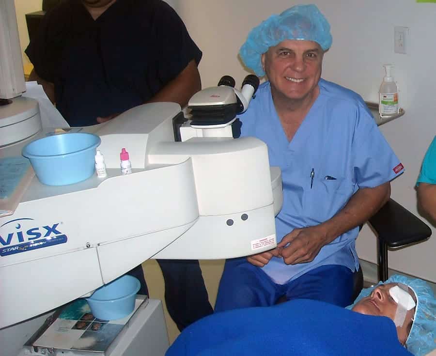 Dr. Z in LASIK Dr. Z in LASIK